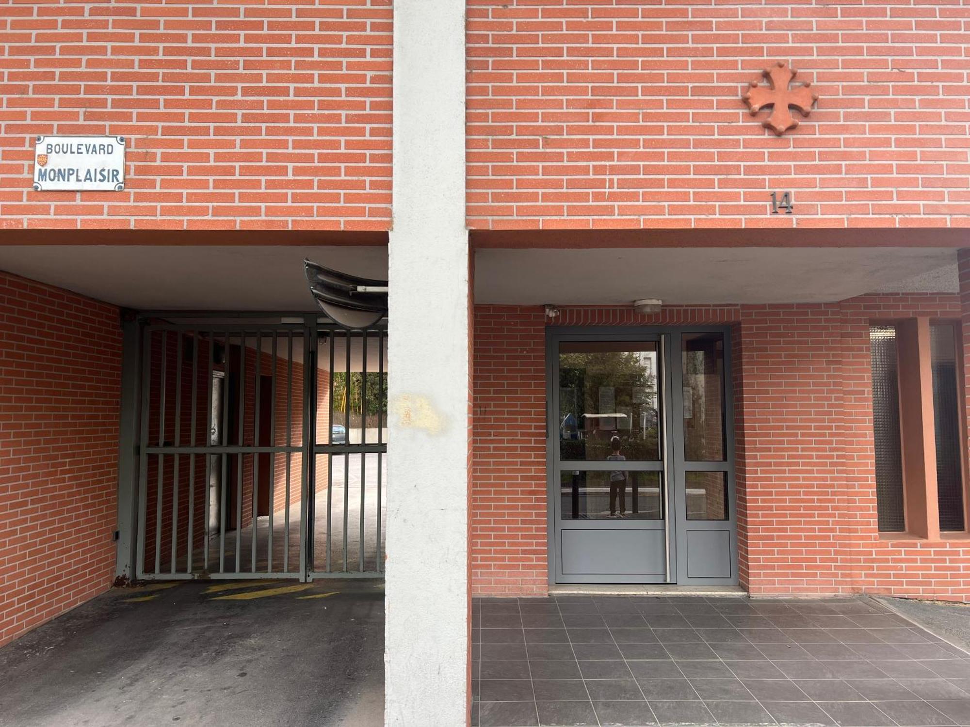 Appartement Sunset Duplex - Grand-rond, Jardin Des Plantes, Centre-ville, 2 Bdrs 60m2, Ac, Free Public Car Park 200m Away, Netflix - T3 60m2 Avec Clim, Parking Public Gratuit A 200m *